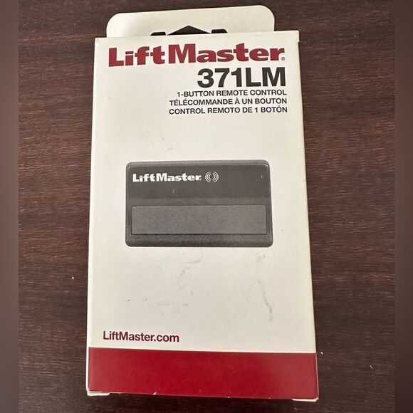 LiftMaster 371LM Security+ 1-Button Garage Door Opener and Gate  Remote Control - Picture 1 of 8